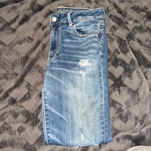 American Eagle short dark/light wash ripped jeggings size 8